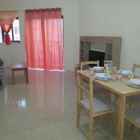 Apartment Pulis *